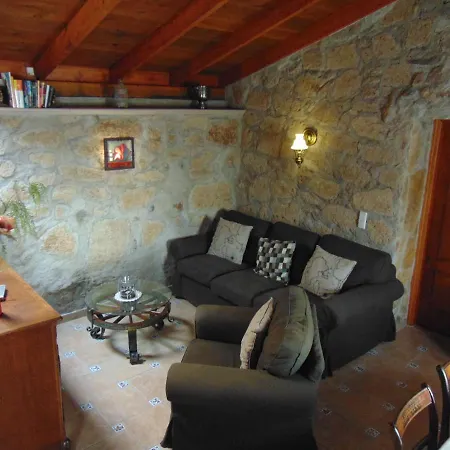 Country house Renllon