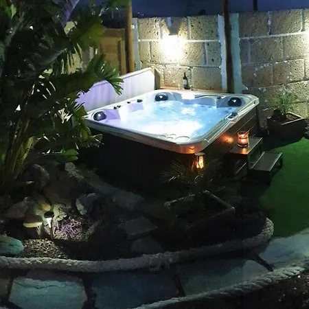 Renllon Country house *